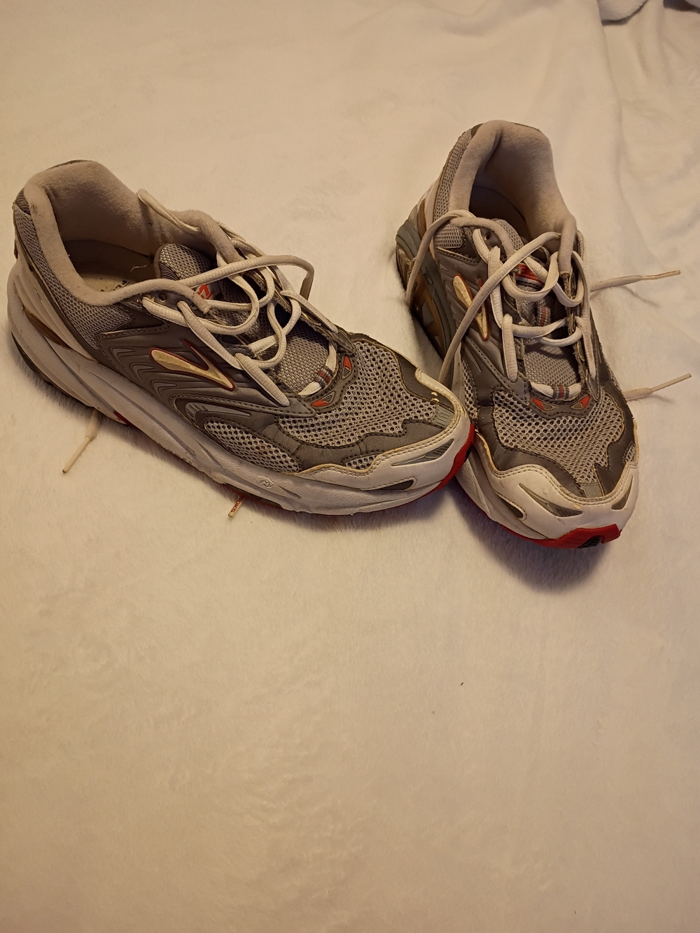 Brooks Sneakers
